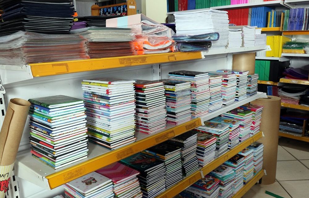 VOLTA ÀS AULAS – Pesquisa do PROCON TL auxilia pais na hora de comprar materiais escolares em Três Lagoas