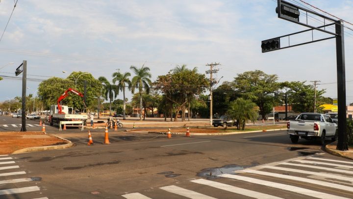 Semáforos serão instalados nos cruzamentos das Avenidas Filinto Müller, Rosário Congro, Clodoaldo Garcia e Custodio Andries