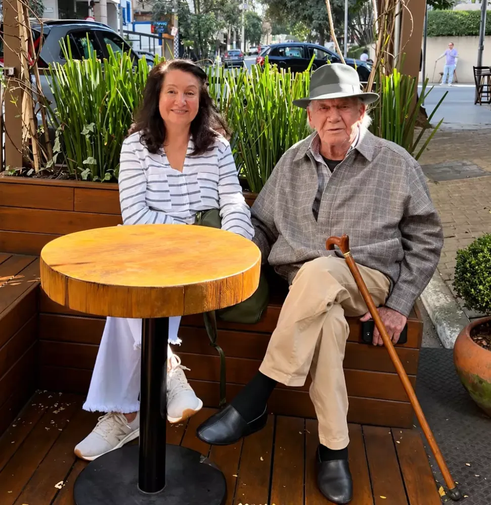 Seu Roberto, como era conhecido, ao lado da mulher, Délia Razuk (Foto: Instagram/Divulgação)