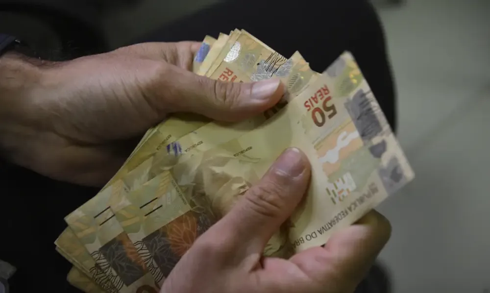 Pagamentos de outubro do Bolsa Família começam nesta segunda