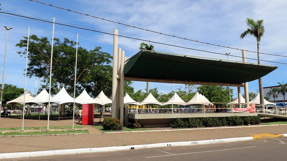Bazar de Natal terá início nesta quarta-feira (16) na Praça Senador “Ramez Tebet” de Três Lagoas