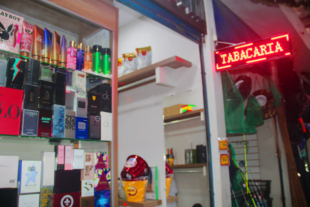 Tabacaria e perfumaria: Tudo em uma única loja no Shopping Popular de Três Lagoas