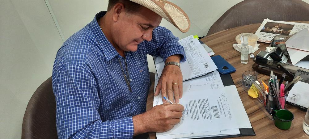 Em caráter excepcional, prefeito Angelo Guerreiro autoriza reabertura do comércio em Três Lagoas