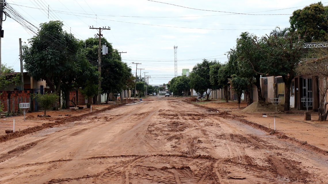 Prefeito autoriza pavimentação de mais nove trechos do bairro Novo Aeroporto