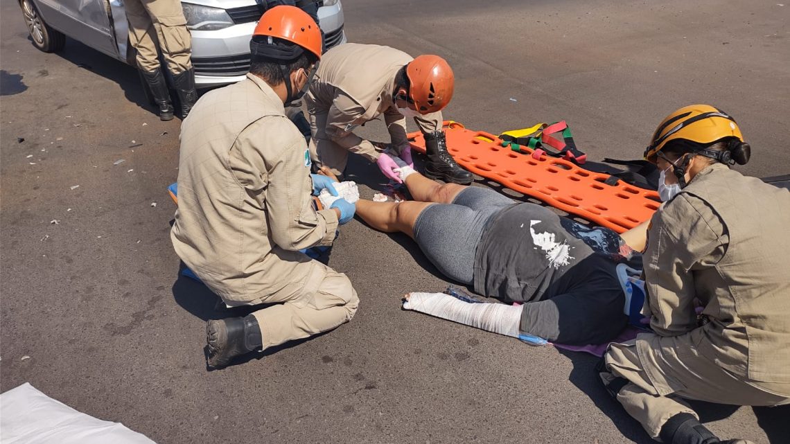 Motociclista fica ferida ao envolver-se em acidente de trânsito em Três Lagoas