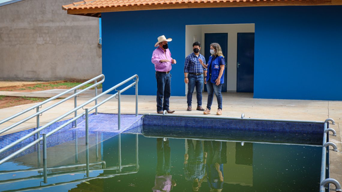 Prefeitura conclui obra com piscina, vestiários e academia coberta para atividades no Centro de Convivência “Tia Nega”