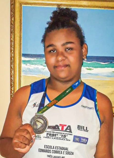 De Três Lagoas, atleta Vitória Barreto é campeã nacional em arremesso de peso nos Jogos Escolares Brasileiros