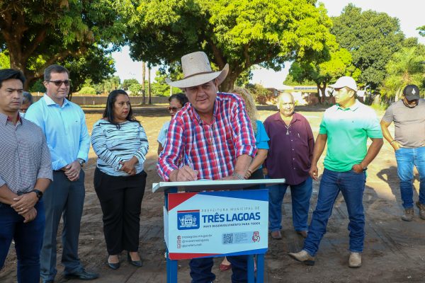 Guerreiro assina ordem de serviço e autoriza início da construção de novo prédio da CEI Santa Luzia