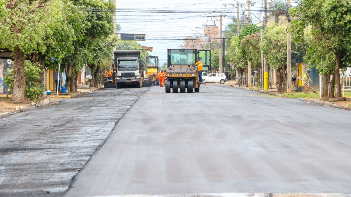Prefeitura realiza obras de recuperação e recapeamento do pavimento da Rua Elvírio Mario Mancini