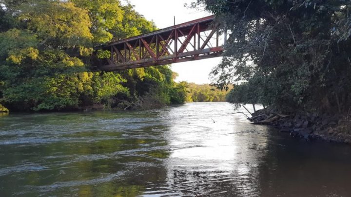 Encontrado corpo de jovem que pulou de ‘pontilhão’ no Rio Verde em Água Clara