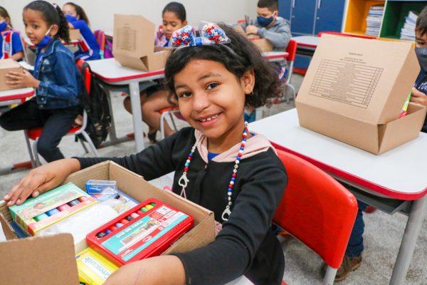 Com muita alegria e empolgação, alunos da REME voltam às aulas nesta terça-feira (26)