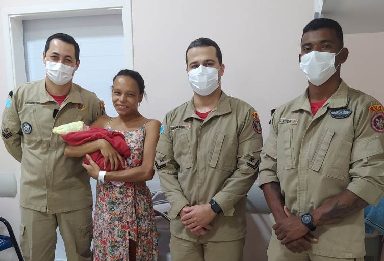 Bombeiros realizam parto dentro de viatura em Três Lagoas