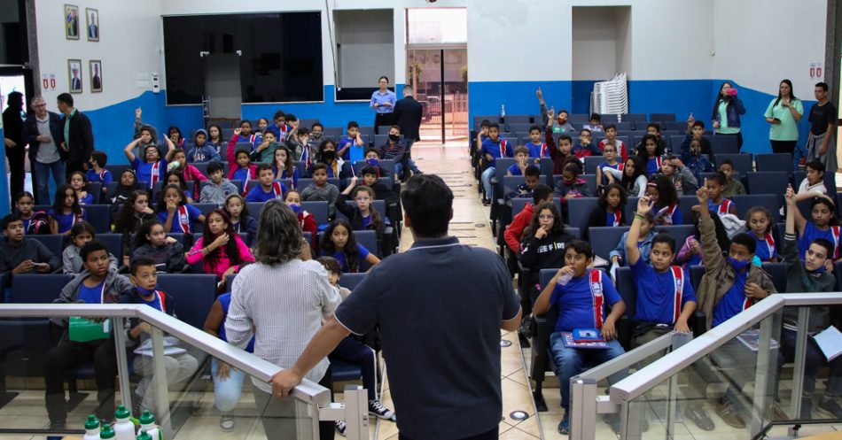 Alunos da Escola “Ramez Tebet” recebem palestra alusiva à Semana da Árvore