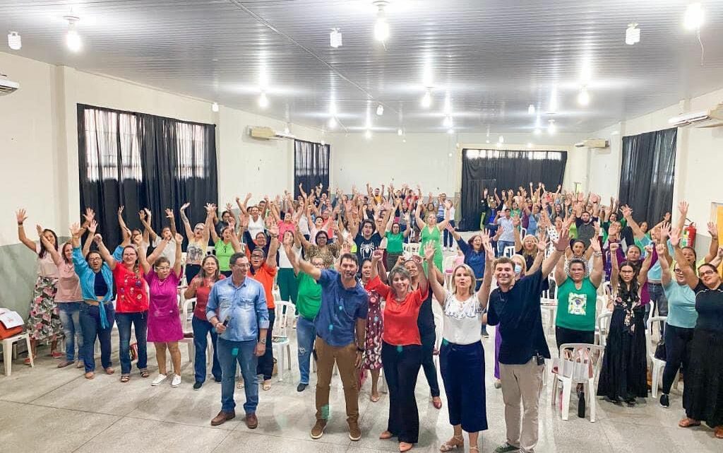 Professores e servidores da educação recebem treinamento de imersão durante Jornada Pedagógica em Água Clara