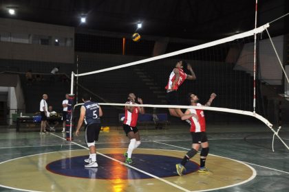 Final do Campeonato Municipal de Voleibol acontece nesta quinta-feira (17) na AABB Comunidade