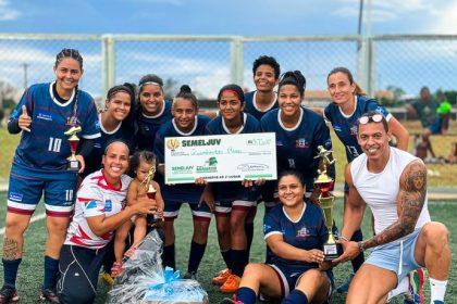 Equipe de futebol feminino de TL é campeã do 1º Torneio Society em Bataguassu