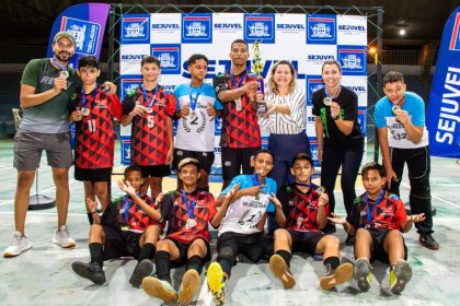 Escola LULOCA é campeã do futsal masculino do JETs Sub-14